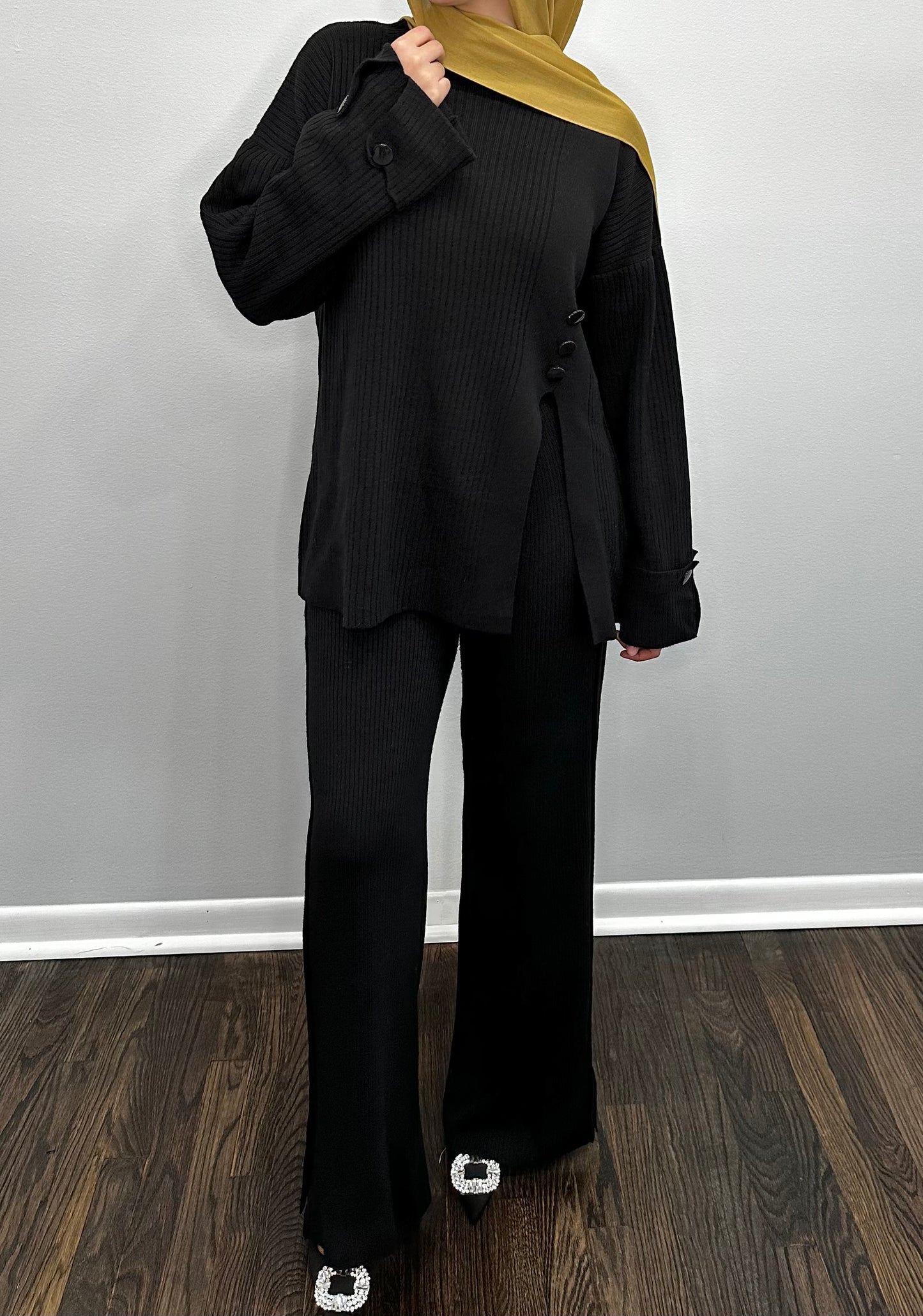 Timeless V  Pant Set